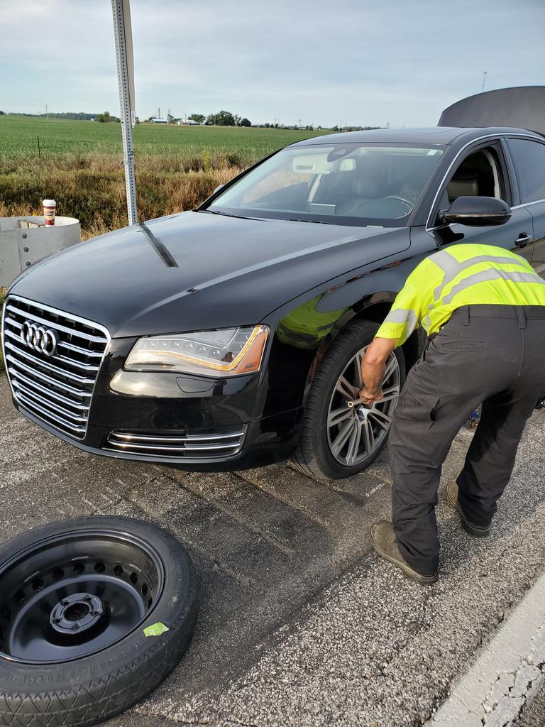 RaeChase9's tweet photo. @INDOTEast We hit one of those potholes at 630am this morning. Shortly after the hwy was closed where it was. Which made it take even longer for the tow truck driver to get to us. Now we have to replace ALL 4 tires on our car 🤬 https://t.co/hgjtb83wNR