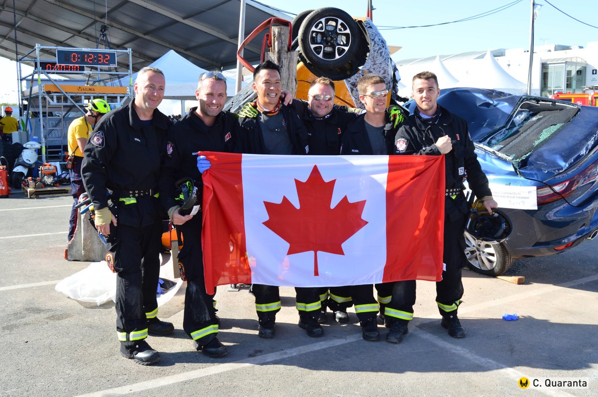 [EPREUVE] 🚒
Épreuve rapide : Ce matin, l’équipe canadienne Oakville Fire Extrication Team est intervenue sur un accident de la route impliquant 2 voitures. Ils prennent vite en charge la victime.

#WRC2019France
cc <a href="/oakvillefire/">Oakville Fire Dept</a> <a href="/WorldRescueOrg/">World Rescue Org</a> <a href="/HolmatroRescue/">Holmatro Rescue</a> @Groupe_Renault