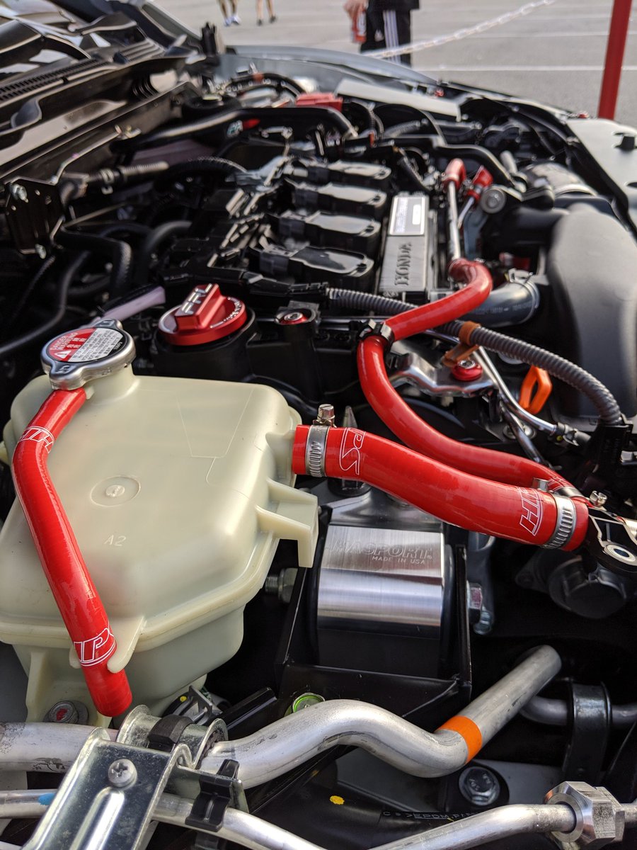 hpsperformance's tweet photo. Who’s going to be that lucky winner that will drive home from HDAY with this 10th Gen Civic Si?#hpsperformance
#buildsomethingamazing
#hday #hdayprep #ogs1320 #hday2019 #honda #hondacivic #civicsi #fc3 #10thgencivic #civicnation #hondanation #civiccoupe #civicsination https://t.co/7HK4WLVuz2