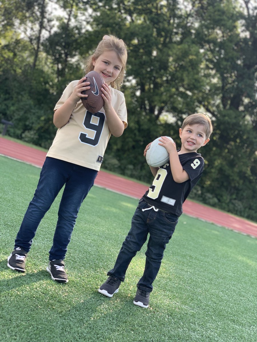 David_Moore94's tweet photo. ⚜️ Who Dat ⚜️                                                @Saints  #SaintsGameday https://t.co/OjAOqwXprr