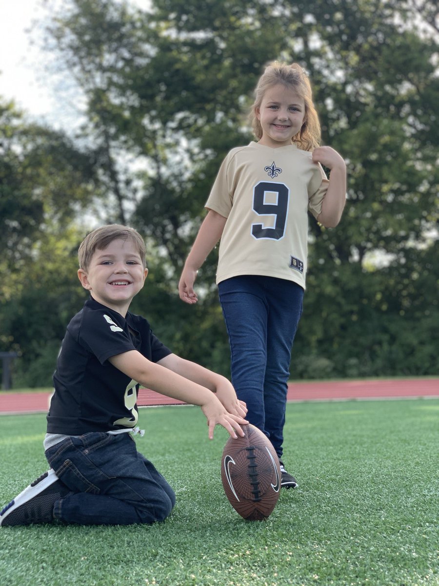 David_Moore94's tweet photo. ⚜️ Who Dat ⚜️                                                @Saints  #SaintsGameday https://t.co/OjAOqwXprr