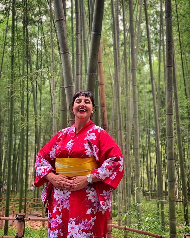 Floxie10's tweet photo. Definición de felicidad: andar con kimono por el bosque de bambú.
No más palabras señor juez.
Feliz domingo para todos!
.
.
.
PH: @shun4.4 CAPO!
#bambuforest #japan #japon #elmundodefloxie #emirates #flyemiratesflybetter #voyconemirates https://t.co/EioV4ND52s https://t.co/1JAB0SMiRp