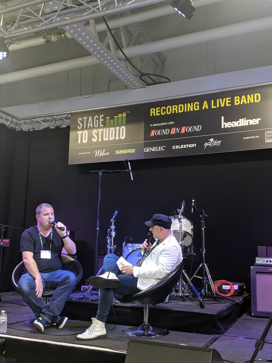 HeadlinerHub's tweet photo. From Jay Z to Whiskey: @tonymoore1 interviews @TommyDanvers about his life as an award-winning producer πΆ
#StageToStudio #Plasa19 #Headlinerhub https://t.co/0ZASBBBRzP