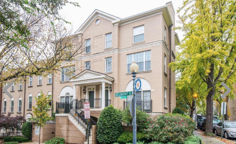 SIG_Real_Estate's tweet photo. Renting out your own properties? Need help managing tenants, finances, and other documents? #SIG can take responsibility for the accounts and finances of various properties that you own. #whySIG #dmvrealestate https://t.co/sPyPMmwxV7 https://t.co/VAoHhsbV2K