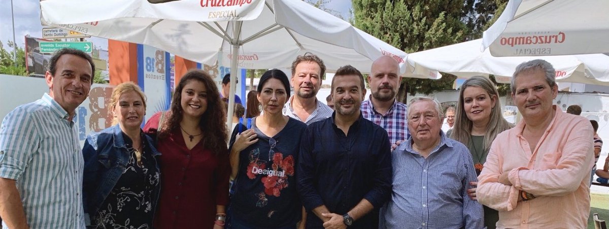 montalvomanu's tweet photo. Compañeros de @Cs_Cordoba en la #arepada solidaria organizada por la Asociación de venezolanos en Córdoba. 🇻🇪🇪🇸acompañando a @MarcialGoBal diputado de @CiudadanosCs en el congreso de diputados por la provincia de #Cordoba https://t.co/RBLjrqOWZa