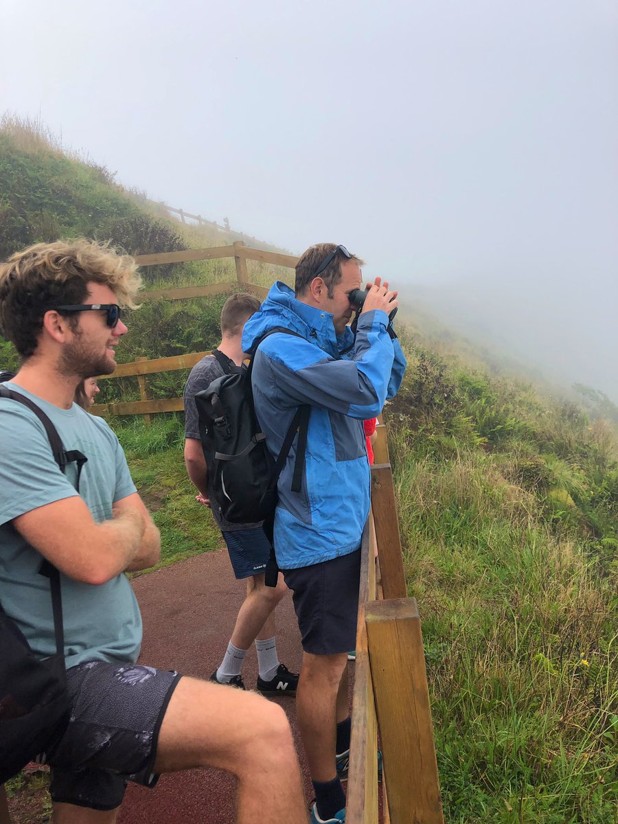 #FieldAzores’ excursion to the Caldiera do Faial proved to be not so successful. This extinct volcano reaches 1043m at Cabeço Gordo, the highest point on the mountain. Here’s <a href="/chrislaing80/">Chris Laing</a> trying, with no avail, to see the bottom. #FieldCourseFortnight #ExeterGlobal