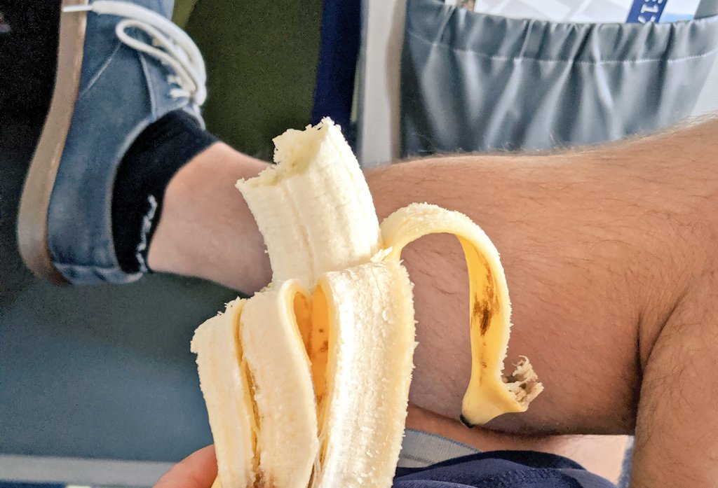 wadearnold's tweet photo. Getting some potassium in me before the @AFTWeb TopGolf challenge. I can't be cramping at #AFTFallSummit !! Thanks @DanWHolt and @BillGOPayments for sponsoring the outing today ! ⛳ #AFTSummit #AskAFT https://t.co/WGpo5L33Hq