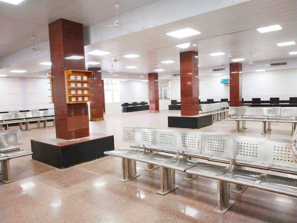 swayam_sanatan's tweet image. This is the new waiting hall at patna railway station...
#NewIndia
#NewRailways

#ThankYou @PiyushGoyal
