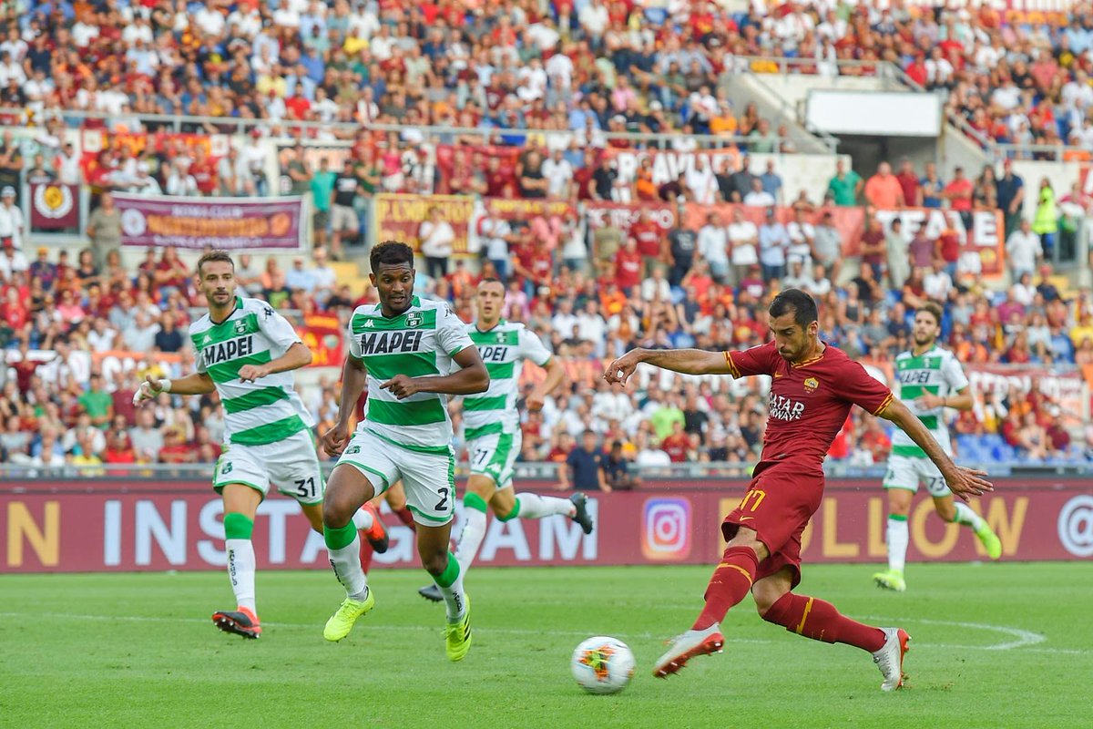 RibsMedia's tweet photo. Fess player ever from Armenia🇦🇲 wey go...
  
✅ Play for Roma
✅ Tear net for Roma
✅ Tear net for #SerieA 
 
Na #MkhiMagic ⚡💪🏽 

#ASRoma🐺  https://t.co/bVBZWk4b88
