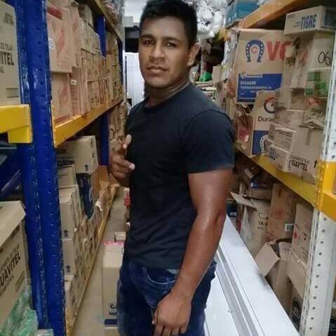 Quemados16's tweet photo. Otro hetero, les gusta? https://t.co/NSOdaNMb6d