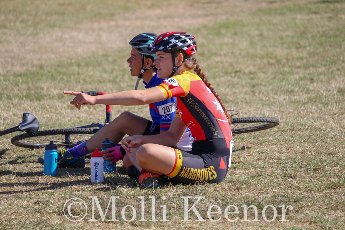 Had a successful weekend with winning the junior category at <a href="/EasternCx/">Cyclocross</a> &amp; <a href="/CentralCXLeague/">Central CX League</a> this weekend and a big well done to my mum for getting her first podium of the season today! @HargrovesRT