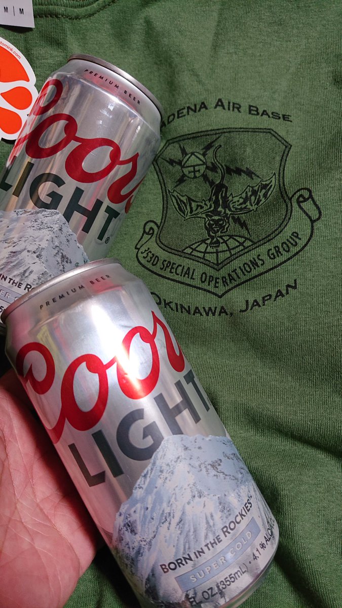 eightballshokai's tweet photo. 【#横田基地友好祭】
無事に帰宅！(^o^)
シャワーを浴びたら 首の後ろやデコルテが日焼けして ヒリヒリする！(>_<)
ひとまず 戦利品を並べて
余韻に浸っております……… (^_^;)

#353SOG https://t.co/7fOeDMtKi2