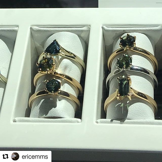 jewelsofqueens1's tweet photo. Thanks for the post ericemms
・・・
Unheated green sapphire jewels from jewelsofqueensland at thejewellerycut 
I loved the colour banding emphasised in these stones https://t.co/n6HmcfpNnG