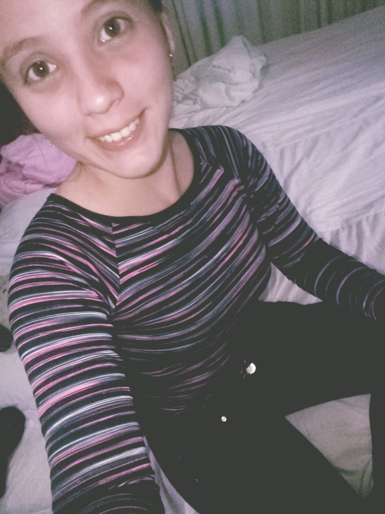 EmilyMoreno7's tweet photo. Creo que mi novio tiene mejor gusto para comprarme ropa que yo https://t.co/nfd2TjR3z3