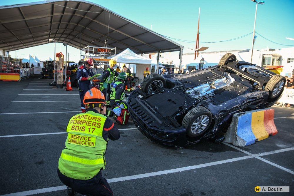 [C'EST FINI]
Toutes les épreuves sont maintenant terminées 😢
Le #WRC2019France n'aurait pas été ce qu'il a été sans nos bénévoles venus de la France entière!! MERCI à TOUS
facebook.com/WRC2019France/…