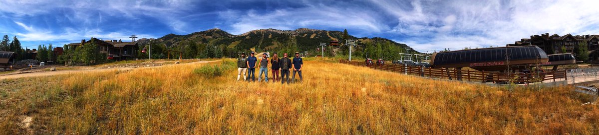 TheElovaters's tweet image. ⛰Big Ups Wyoming⛰
@TetonGravity 

Next UP!
9/20 | @rusticbarnpub | Troy, NY
9/21 | RoC The Range @martysdriving | Mason, NH
9/27-9/29 | @levitatebrand Backyard SOLD OUT | Marshfield, MA
theelovaters.com/tour
@levitatebrand @VaterDrumsticks 📸: Crowley