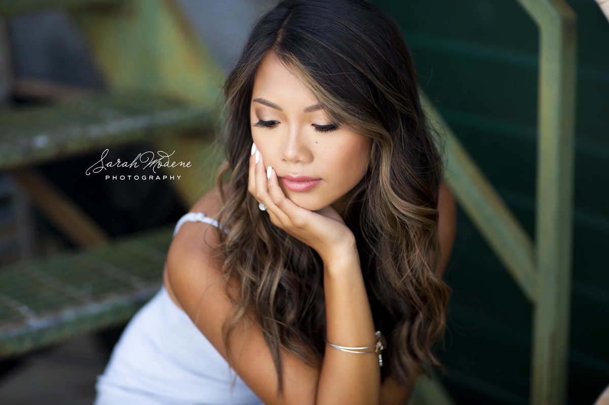 SarahModene's tweet image. Obsessed with @phoebezhuu’s senior pictures!! 😍💕