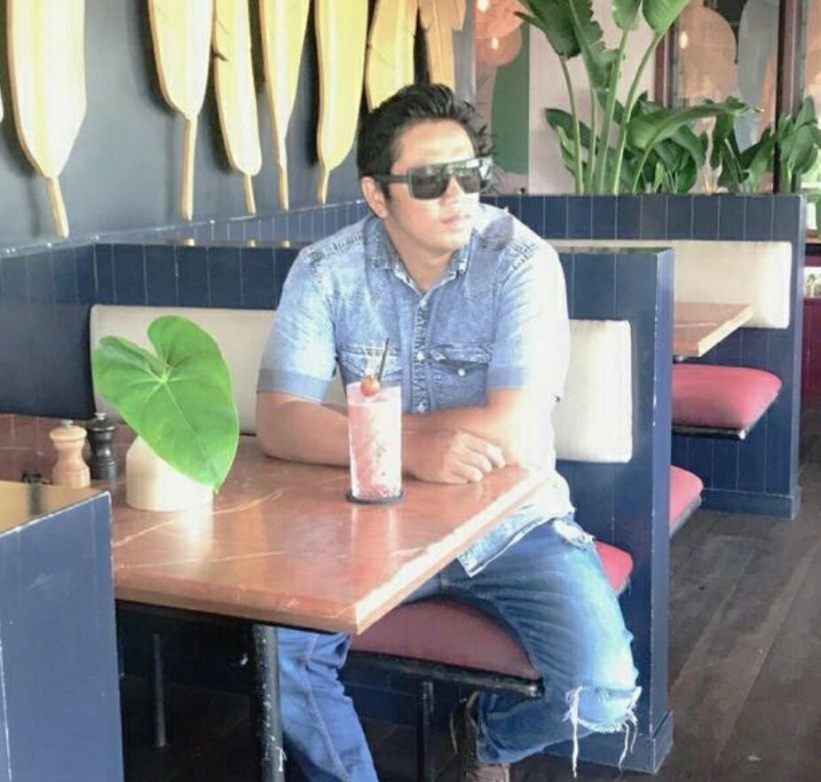 ManCakra's tweet photo. Avail malam ini Bali cek bio bos qu #pasutri #bali #denpasar #mmf #3s #3some #threesome #pijat #pijet #pijit #massage https://t.co/t9v8WQ3g5Y