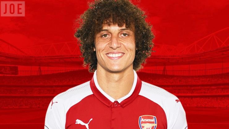 Who is the better defender 
Rt for Jones
Like for David Luiz