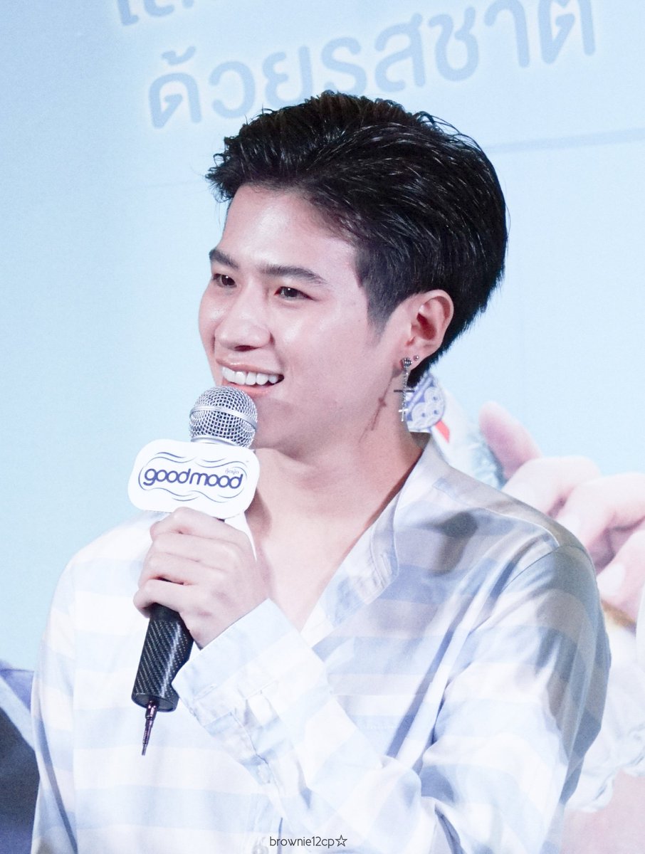 amaomcyk's tweet photo. ▪︎190915 💚
หลงน้องจนหาทางออกไม่เจอแล้วจ้า😍
#PlanRathavit 
#คนของแปลน
#goodmoodxPerthPlan 
#PLANNSTER https://t.co/9RGmYZoYSP