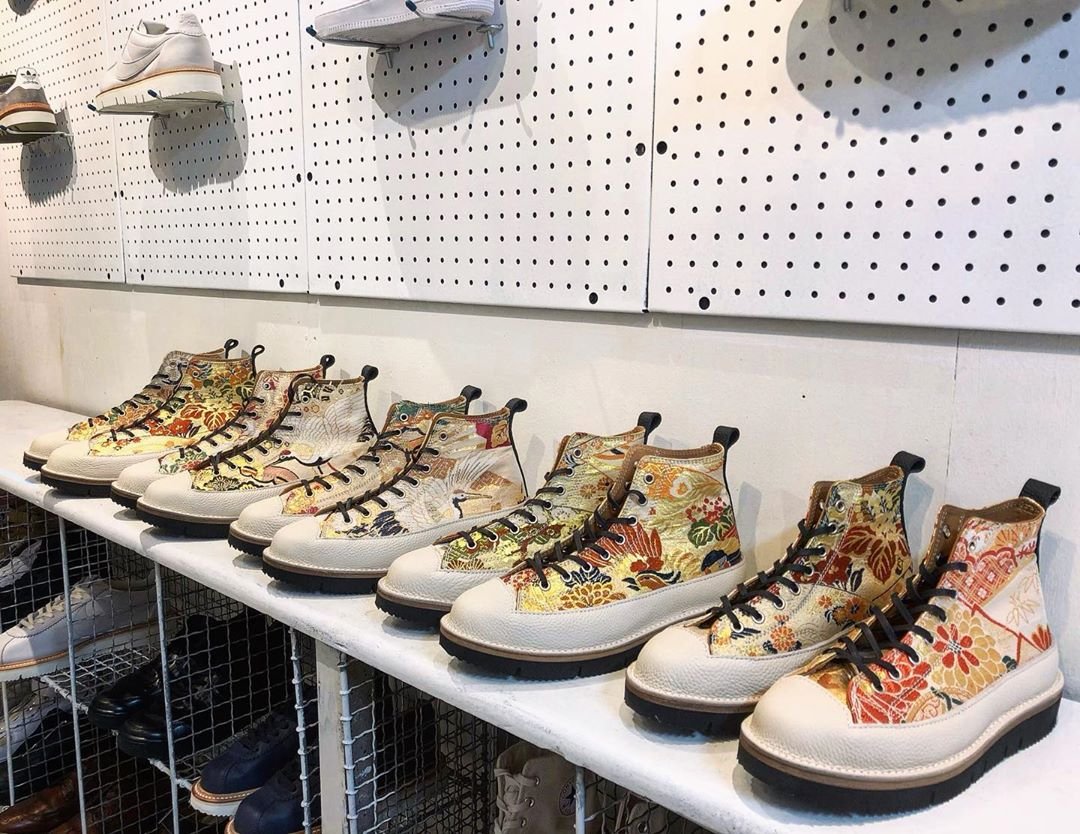 TokyoFashion's tweet photo. Boots made in Tokyo by recycling vintage Japanese kimono #JapaneseFashion https://t.co/06Uu7hPpZd https://t.co/GREcnMzUhy