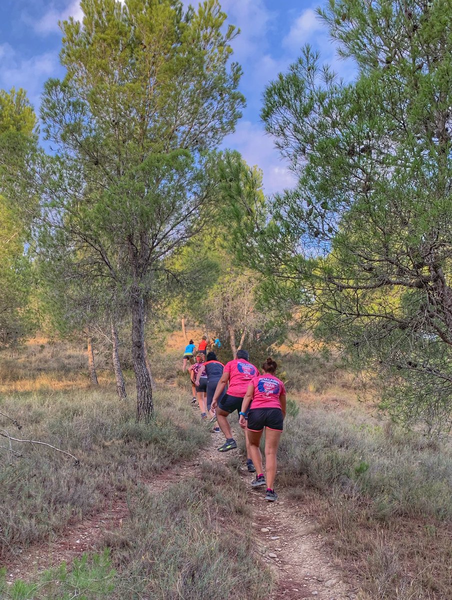 atletismo5v's tweet photo. Quedada para reconocer el terreno de nuestra #boalarestrail19, espectacular mañana, muchas gracias a tod@s por venir!!
OJO Hasta el día 18 para asegurarte la talla de la camiseta
INSCRIPCIONES https://t.co/my4UBxV78u
#boalarestrail #ejea #cincovillas #atletismo #trailrunning https://t.co/zKlmWEeLRd