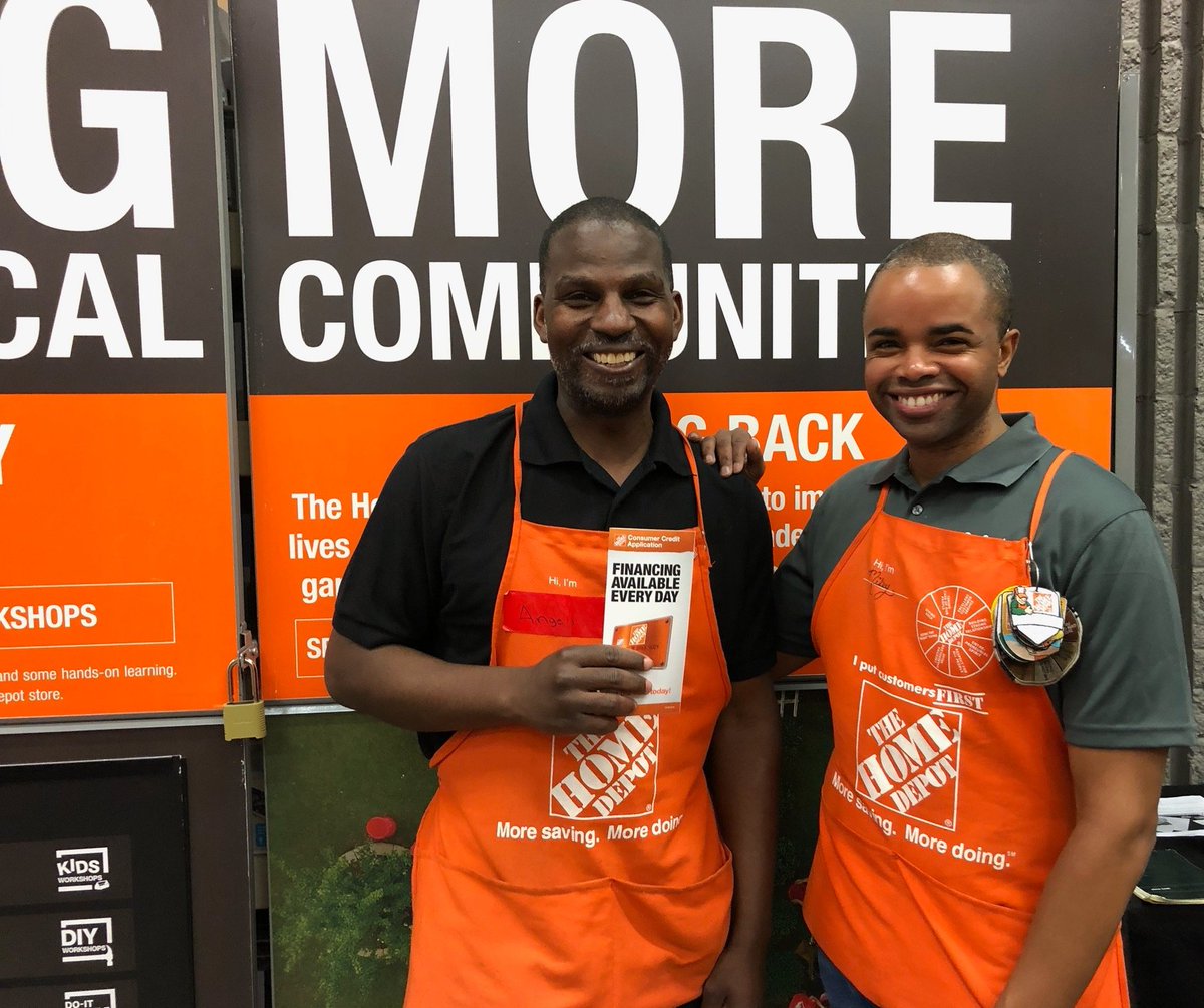 DS @MikeyFES_4181HD recognizing Angelo D90 for shouting out the benefits of HD Credit and bring us one step closer to our goal!!! <a href="/Broomall_HD4181/">BroomallHomeDepot</a> <a href="/Bob_Roselli/">Bob Roselli</a> <a href="/LisaMcBride20/">Lisa McBride</a>