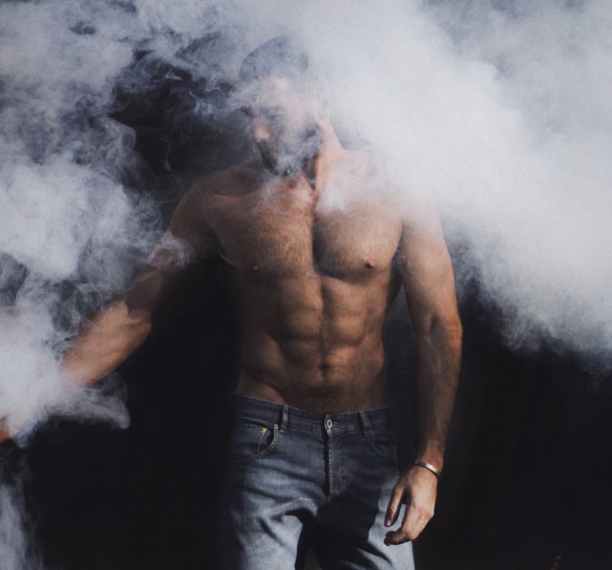 TheSenseEight's tweet image. Here comes papi.