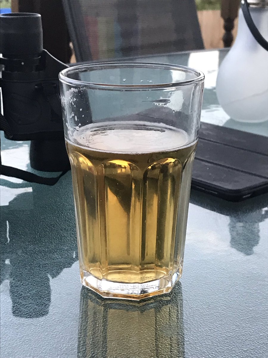 agomm261's tweet photo. Beer, warm evening the best company! Love evenings like this @dgomm69 https://t.co/PWpJazh6gM