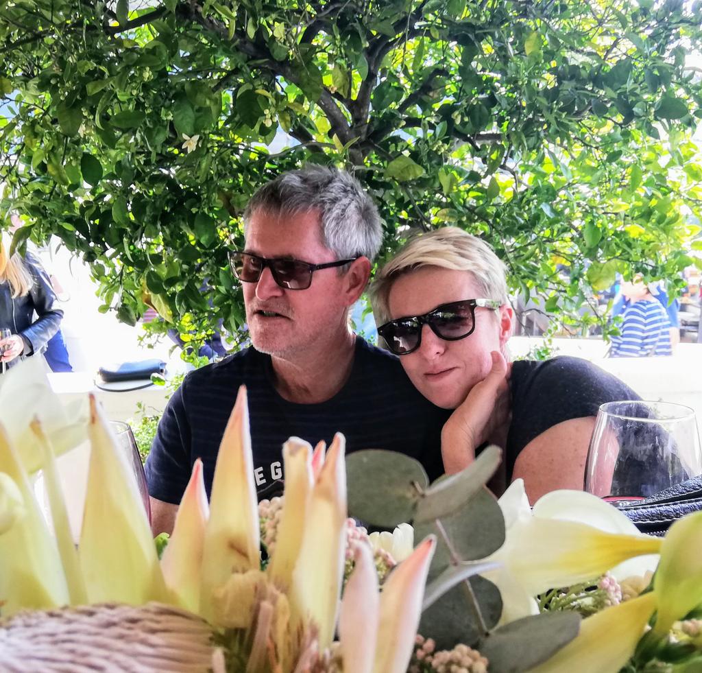 PersKrokodil's tweet photo. #FUNcorked @the7chairs
@Franschhoek_SA Good wine Good food Good music Good party Good people https://t.co/R5ZOAb0Bmw
