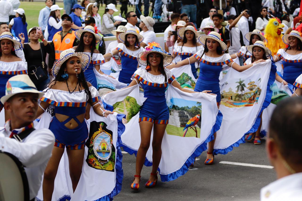 Muchas personas se encuentran a la espera del evento del 15 de septiembre.