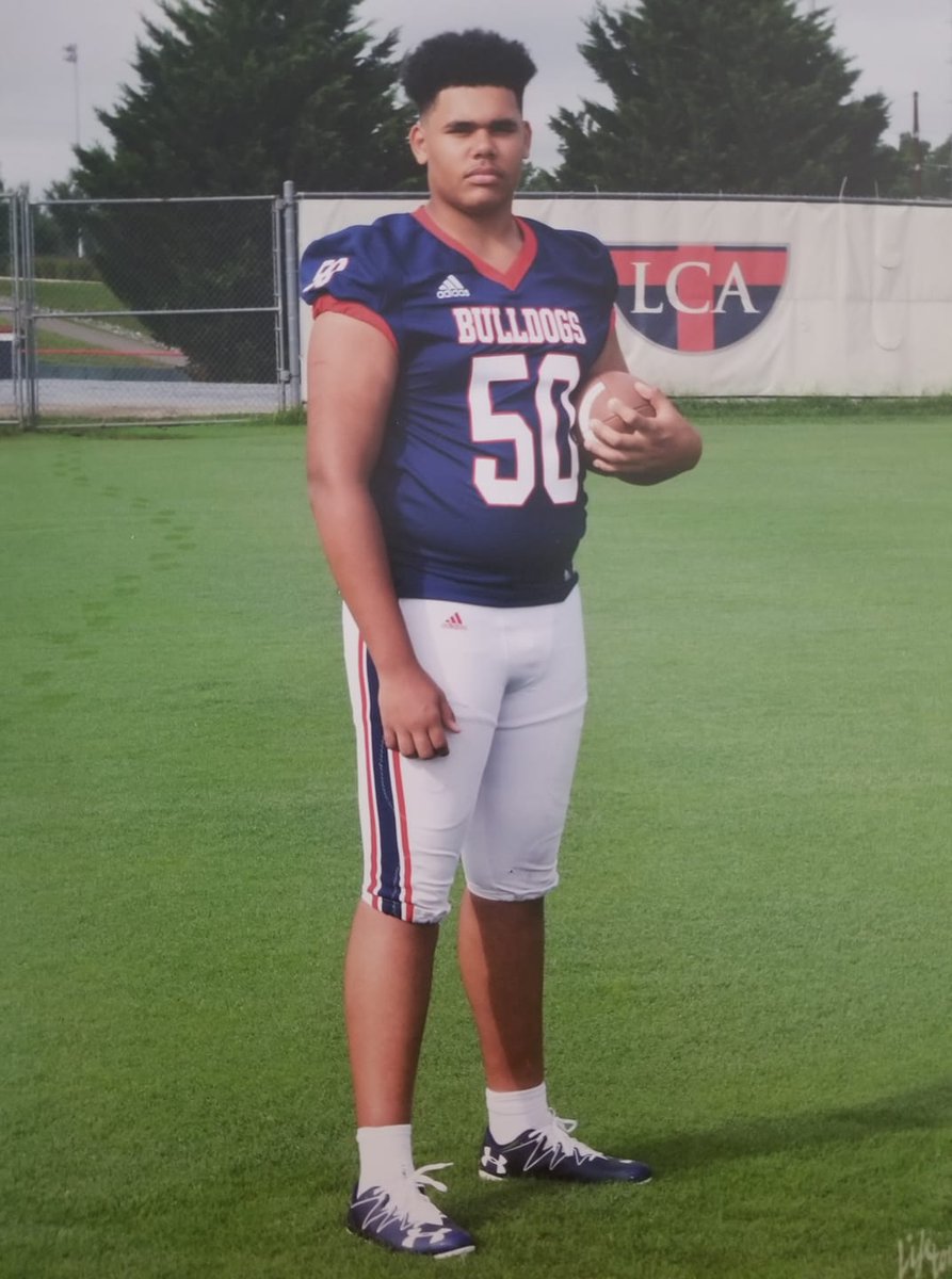 AndreKendrick3's tweet photo. Penn State,UVA, and Florida Offers!! SUPER PROUD OF THIS KID!!!!#ZEBO #ShieldBoyz https://t.co/2xRT4J2TlT