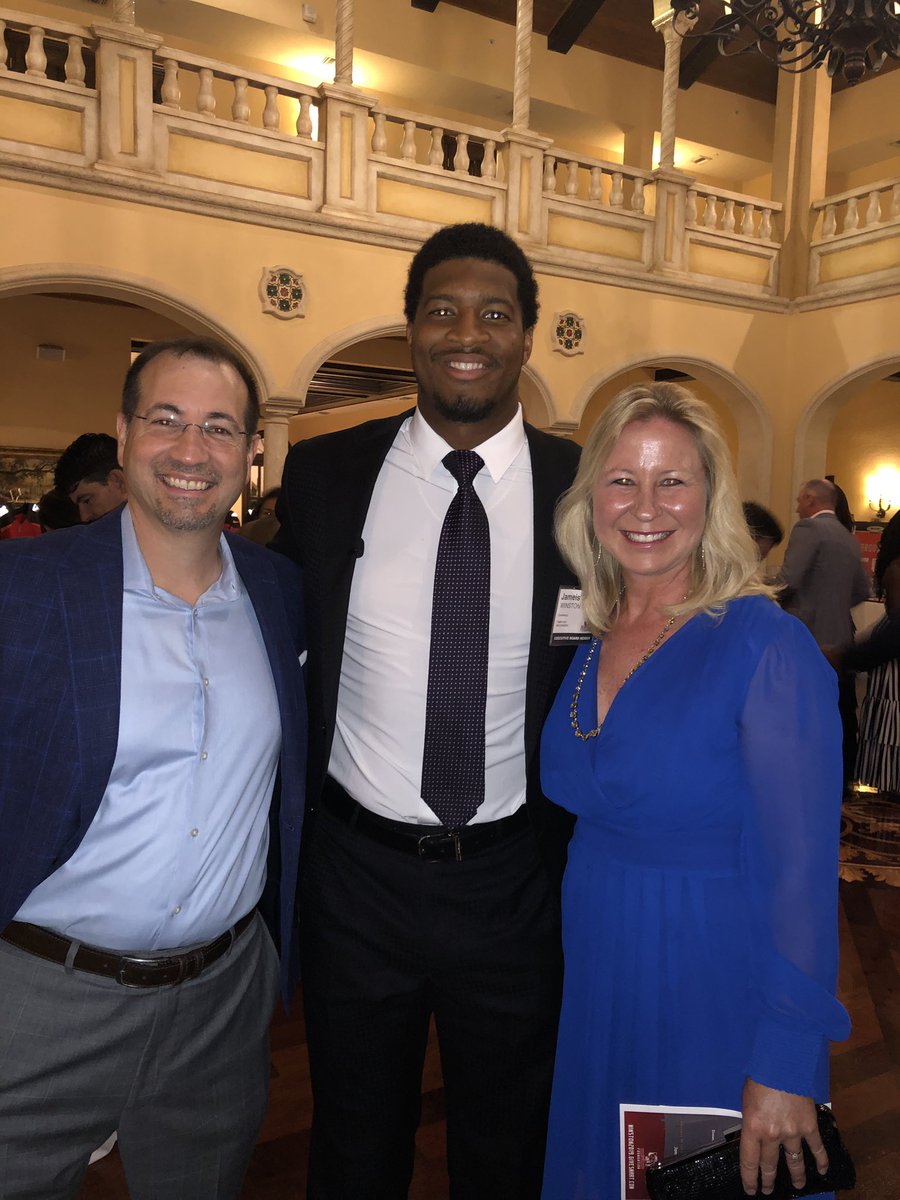 Jaboowins's tweet photo. Appreciate everyone’s support. It was an incredible night. We are so thankful #DreamForever https://t.co/GOS3Wj8f26