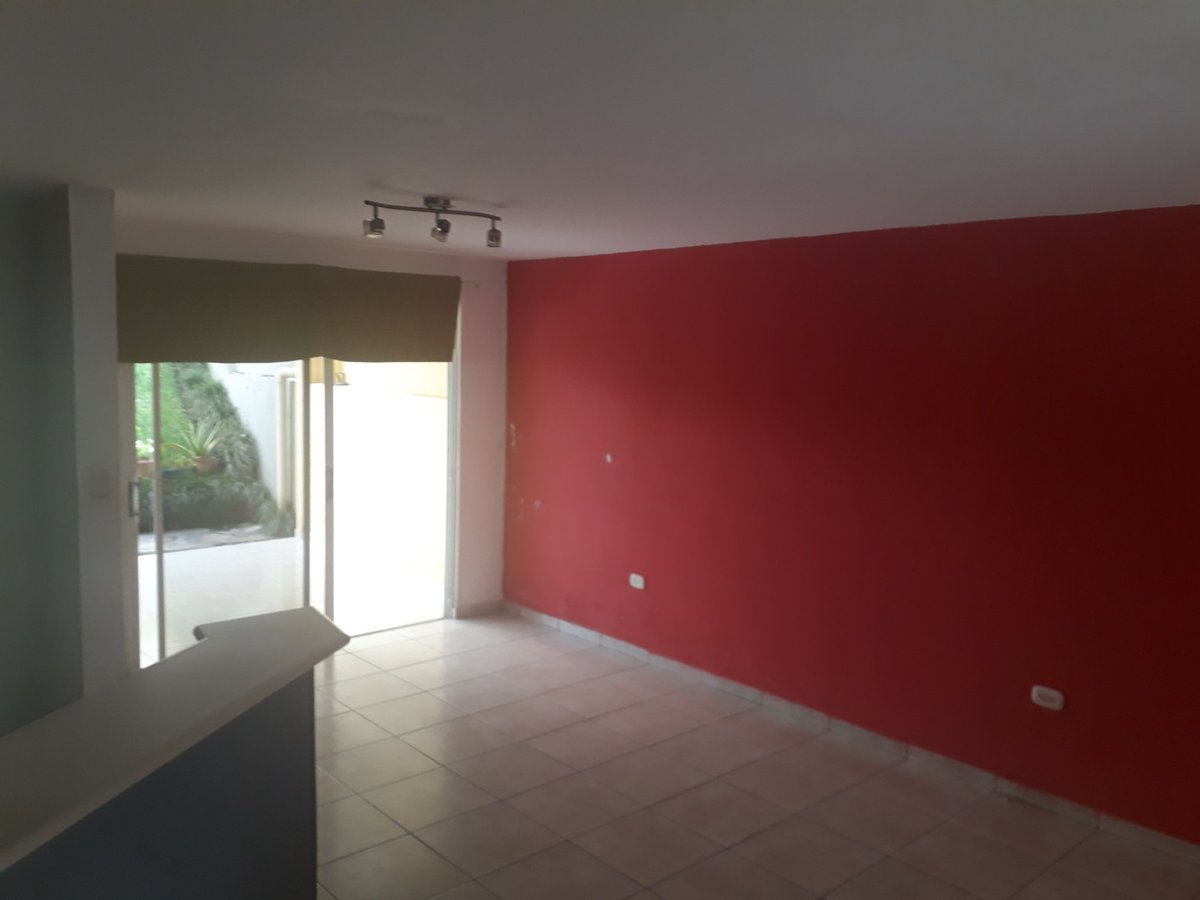 elinmueblesv's tweet photo. #CasaEnAlquiler #planesderenderos residencial privado, 2 plantas, $450 mensuales, contactanos al 7192-8747 #ElSalvador #ElInmueblebr https://t.co/xpvbvSzN2W