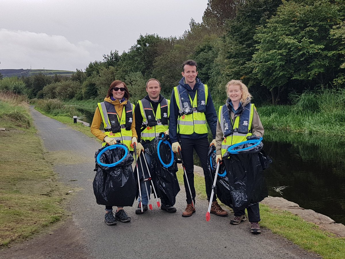 Caroldingdong's tweet photo. It's amazing what you can do in a few hours! This lovely team from @GoodPractice collected a trolley, a chair 2 bikes and 9 bags of litter last Thursday in Edinburgh. Hope to see you out again soon.  @Russellbeverid1
@scottishcanals @Laura_CSW @MillarRichard https://t.co/GwX0FpzbIH