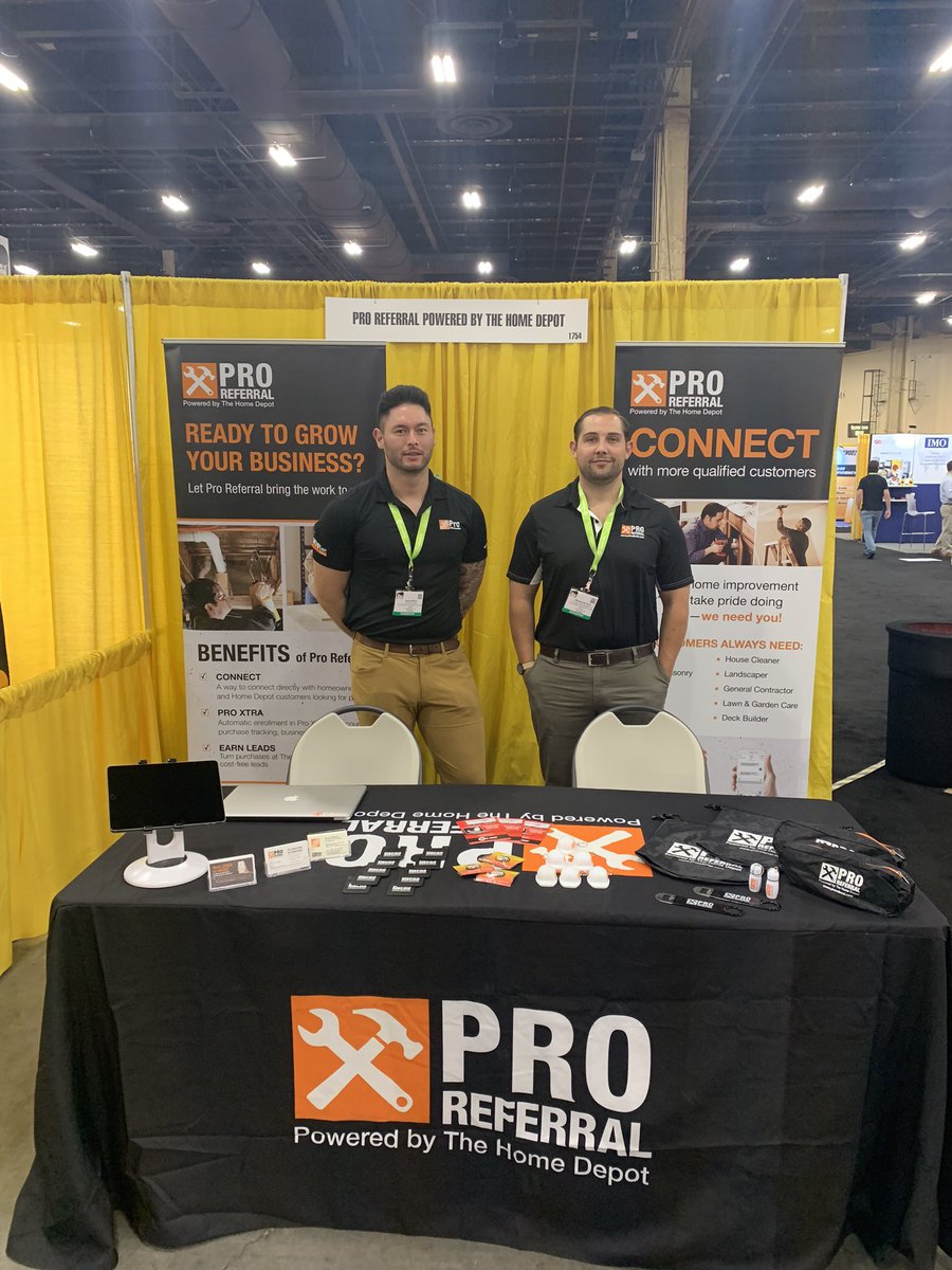 derek_HDPR's tweet photo. #ProReferral here at #NECA19, If you’re an electrical contractor and looking to GROW your business come see us! https://t.co/rAAGKRC0Rn