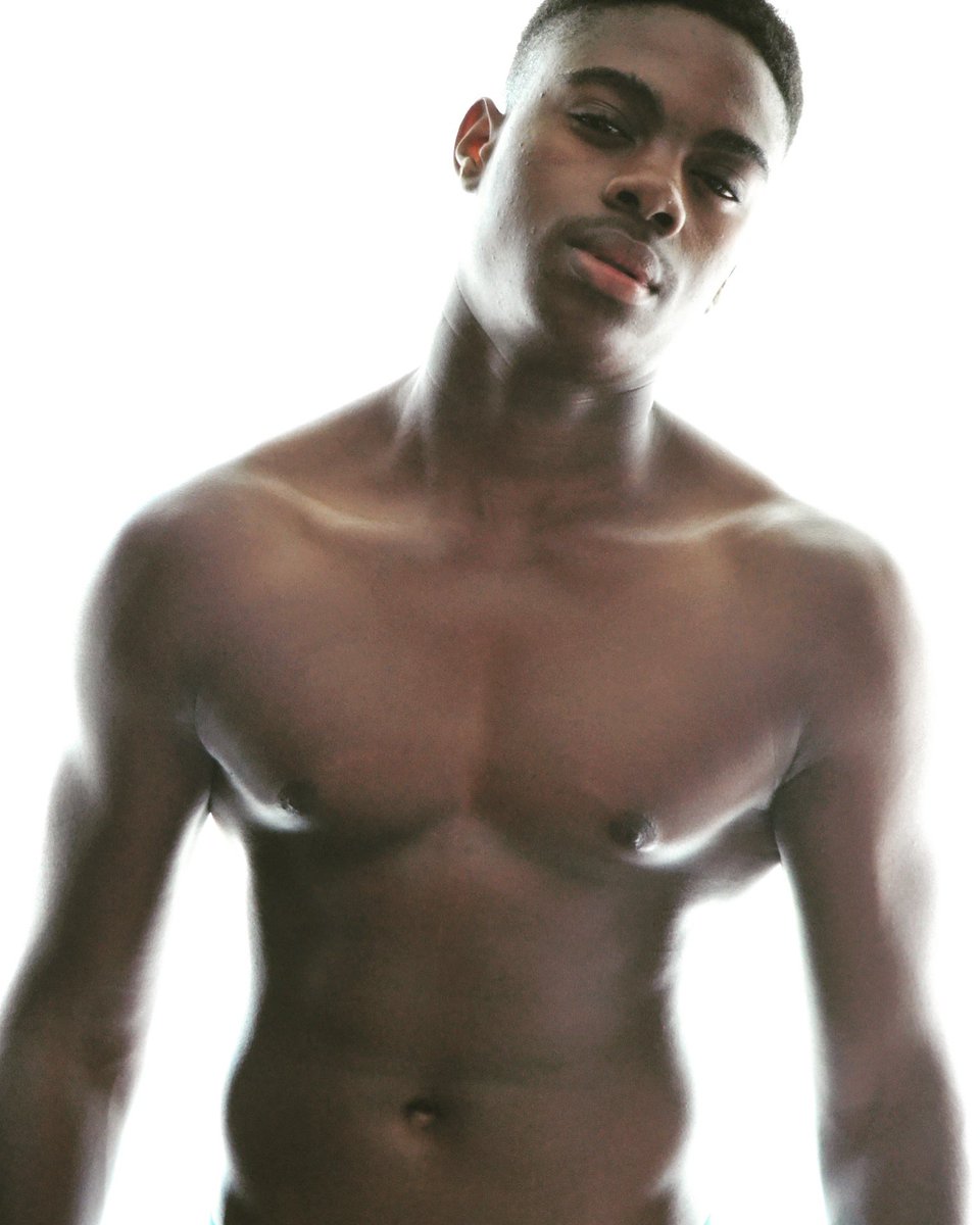 letsatsiphotos's tweet photo. #playboy #ebonyguys #hunk #calvinklein #ck #sexyblackmen #PLAYBOYDREAMZ #dnamagazine #intoblackguys #calviklein #hotmen #hunks #malemodels #melanin #melaninpoppin #mentalhealth #eroticcomag #amenfashionbook #menofinstagram Model: @lethabo_dibakwane_ https://t.co/AB7o2R9YUI