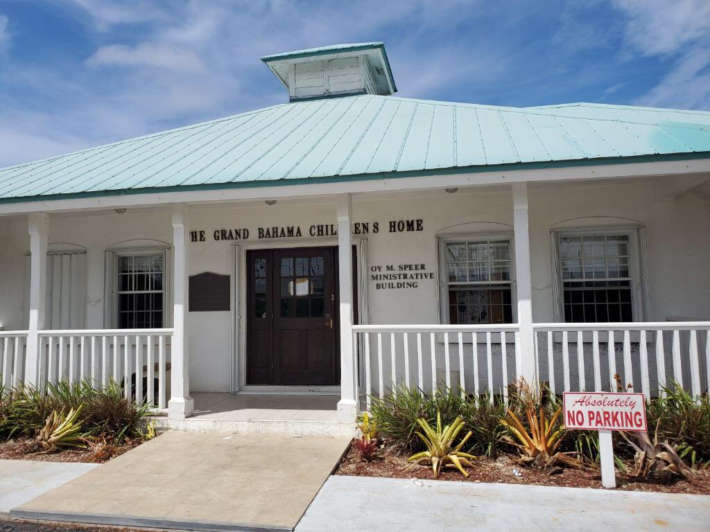 SBPUSA's tweet photo. We met with leaders of The #GrandBahama Children’s Home to discuss our plan to get these displaced kids #backintheirbeds by Christmas. To donate click here: https://t.co/Qm7BdYsFbL https://t.co/wkQk2zCAzS