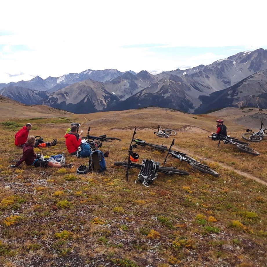 BridgeRiverValy's tweet photo. All time fall time 🍂🍁📸 @troy_knecht with @TyaxAdventures
#gatewaytothesouthchilcotins #adventurebeginshere #earnyourturns #alltimefalltime #rideyourbike #brvta #southchilcotinmagic #bctourismmatters #backcountrybc #bridgerivervalley https://t.co/KMBLHaYtcJ