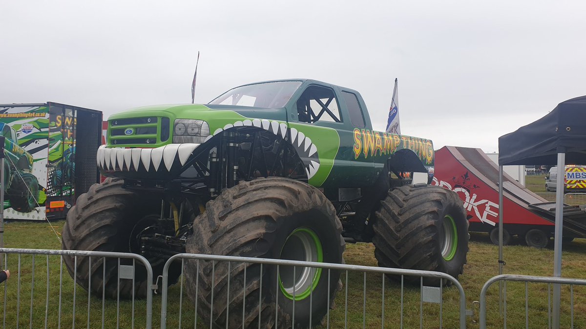 Nice suprise today to get the chance to sit in <a href="/swampthing4x4/">Tony Dixon</a>.
Brilliant display too.  Maybe a quick spin next time  😂😜