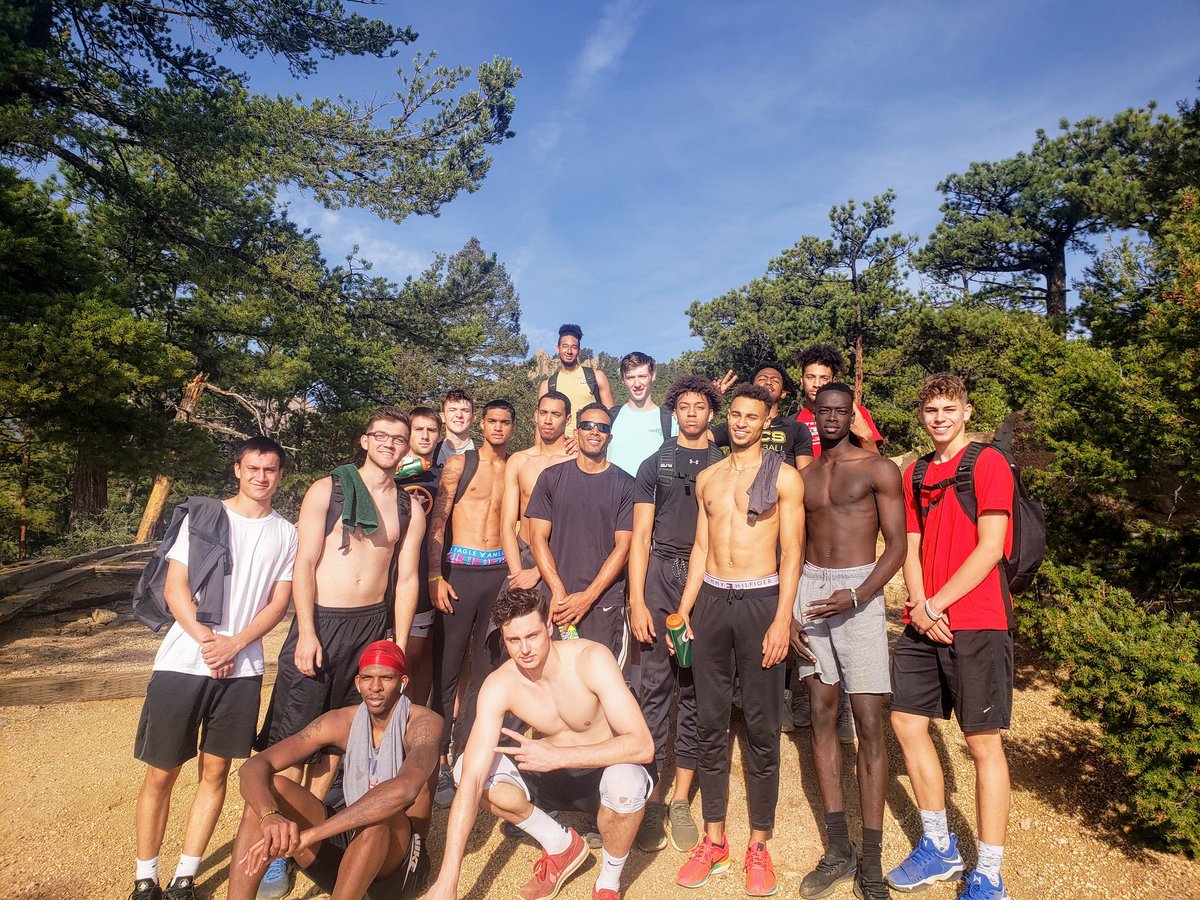 UCCS MBB tweet media