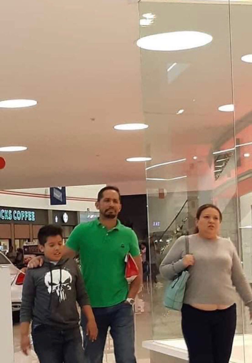 mayumiguillen's tweet photo. 🆘 Hagámos viral a este maldito hdp ‼️😡😡😡😡 https://t.co/iBVTP8ieui