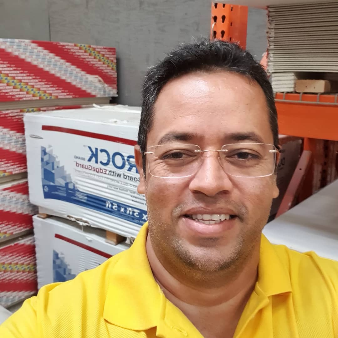 Multiforros's tweet image. Visita a Home Depot Miami