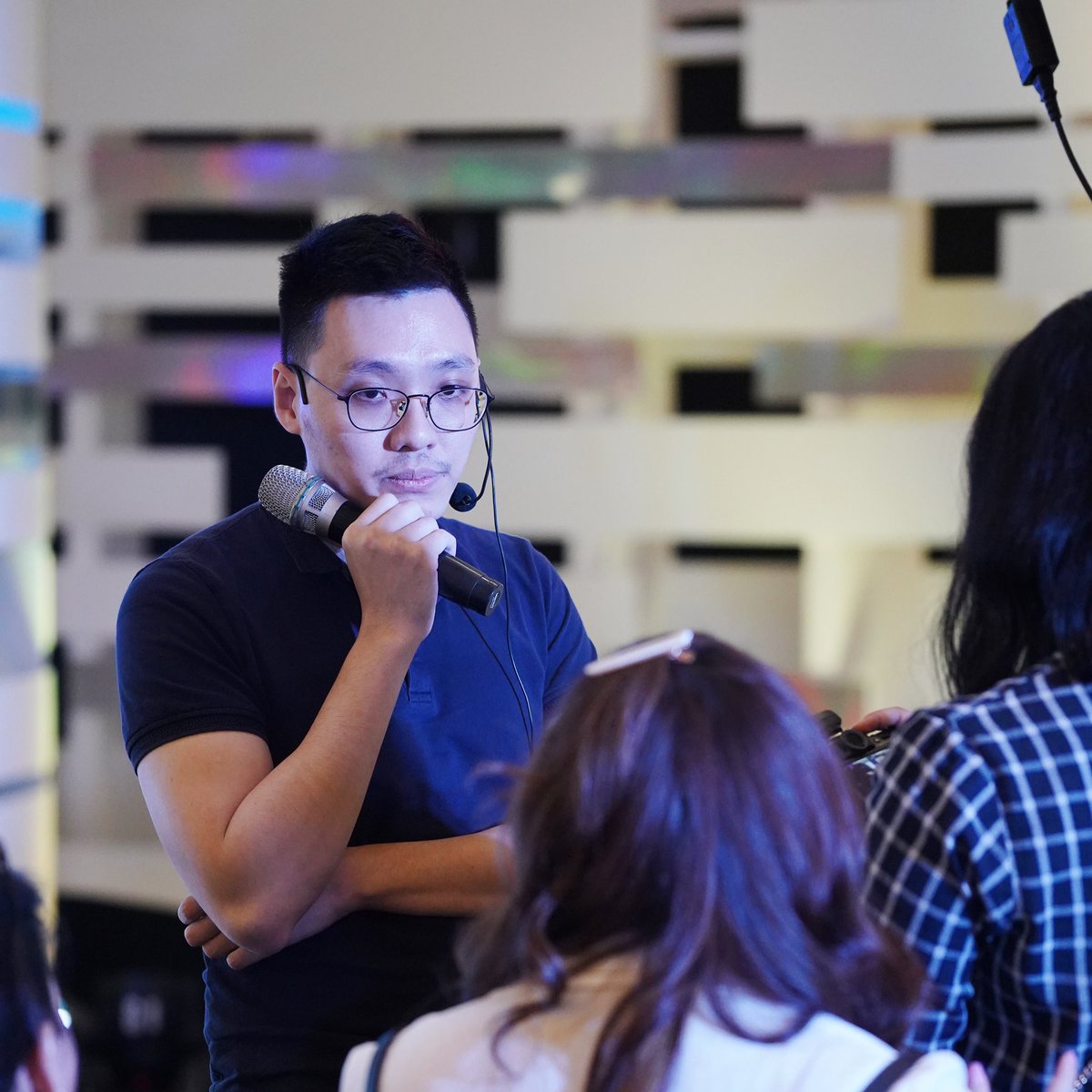 CentralParkMall's tweet photo. Photography Workshop 
By @dennytjan 
And Beauty Talkshow and Demo with @cathysharon and @victoria_makeupatelier 
At Laguna Atrium
#cponedecade #cp10 #cpproject10 https://t.co/OHlm9GgK4k