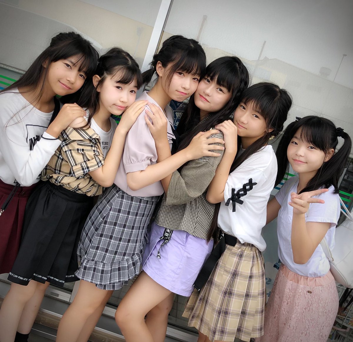 RABBIT HUTCH (アイドルユニット) JapaneseClass.jp