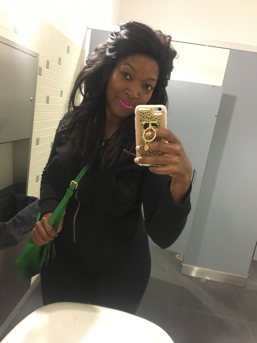 ahtolivethelife's tweet image. I know it’s kinda harsh but sometimes you gotta go dark ... #cwth