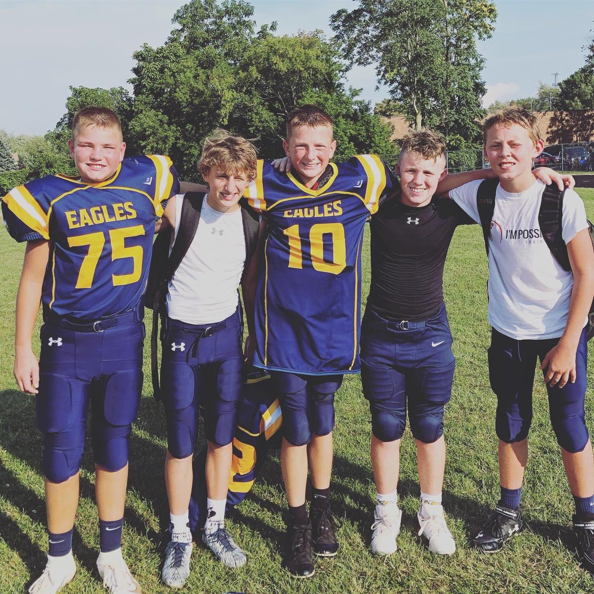 secorsig's tweet image. There are 4 key football games each week and some of the happiness in the Secor household comes from the results of those. Good W for Myles team on Wednesday, Hudsonville varsity win on Friday, tough Spartans loss, and exciting Lions win. We will take 3-1 #FallisForFootball