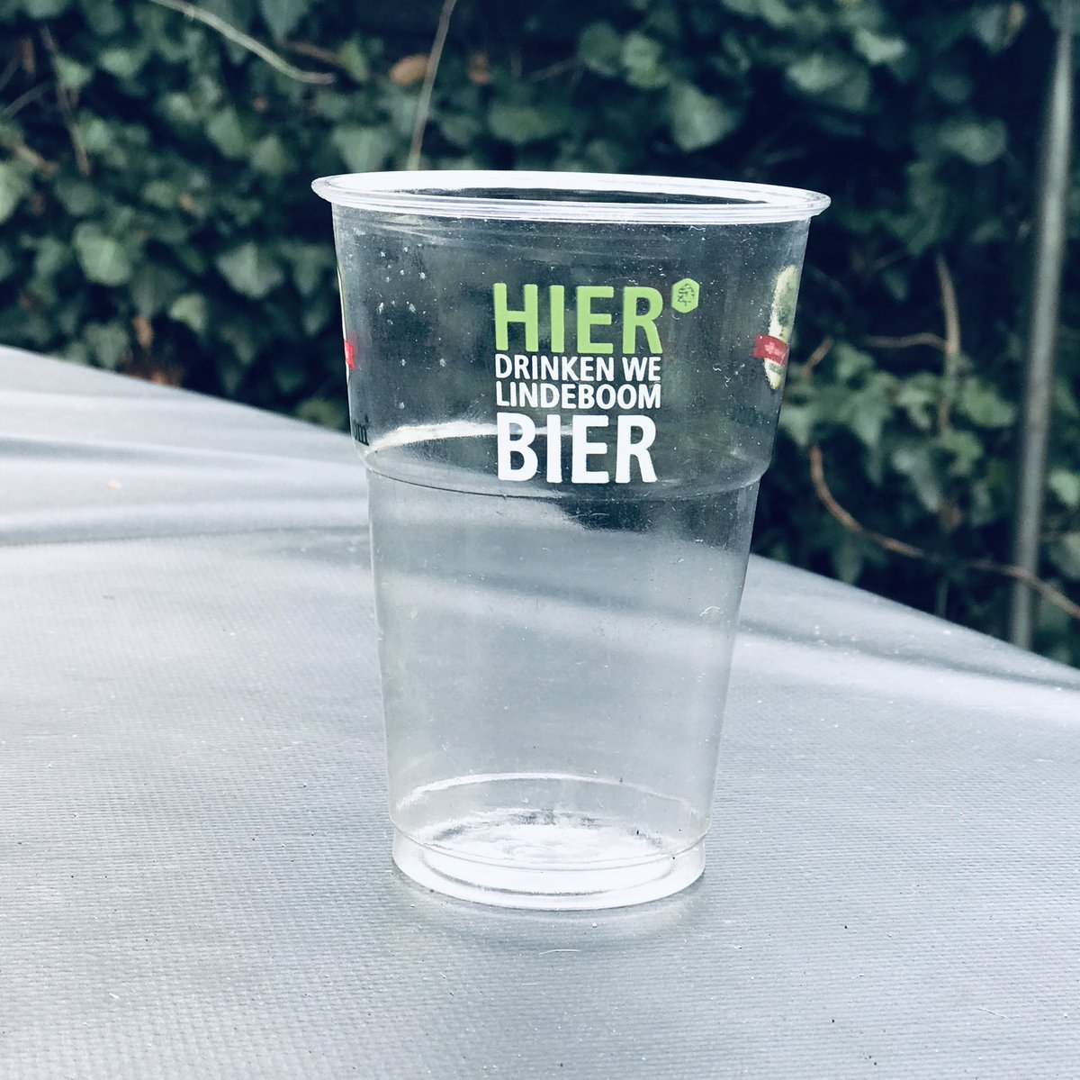 Het was super gezellig HIER op de reünie van <a href="/100jaarUrsula/">100 Jaar Sint Ursula</a> met natuurlijk Limburgs <a href="/LindeboomBier/">Lindeboom</a>. Dank voor de goede organisatie!