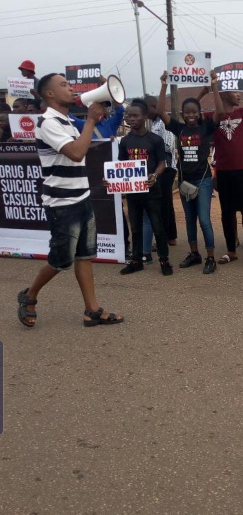 Promhiez's tweet photo. #JusticeForFUOYE
And they killed this young talent all because of their inhuman behavior @PoliceNG and they still have that got to be threatening us all for what we are innocent of.
@segalink
@fuoyesu
#JusticeForJosephIcon
#JusticeForFUOYE
#JusticeForKenny https://t.co/GH1Ygmy8JQ