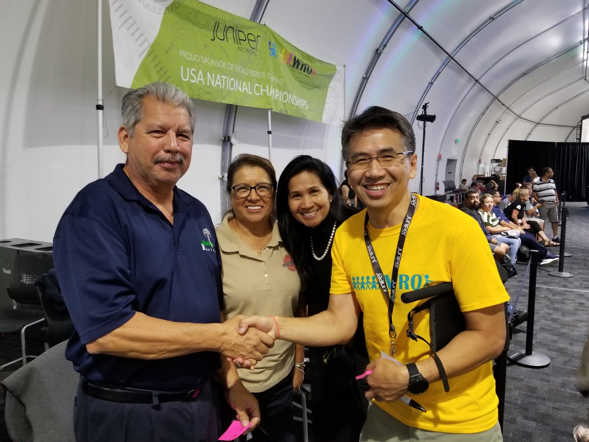 A huge shout out to Board Member Mary Sandoval and Fontana Council Member Jesse Sandoval for making the trip to Sunnyvale, CA to cheer on all of our #robotics teams and even volunteer to be a referee!  #wro2019 . Go Fontana! @P21Learning @randal_bassett @Fontana_FACE @FUSDTandL